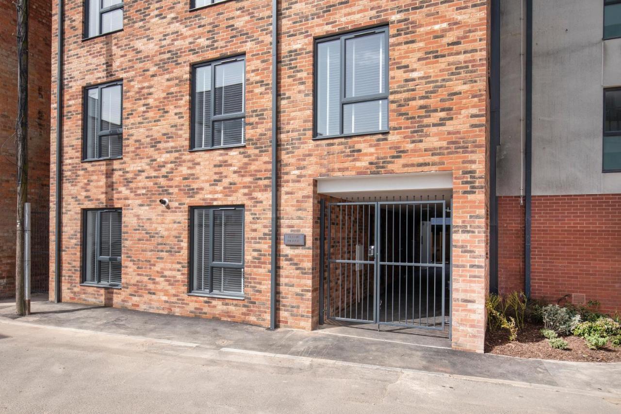 Elliot Oliver - Chic 2 Bedroom Town Centre Apartment Cheltenham Exterior photo